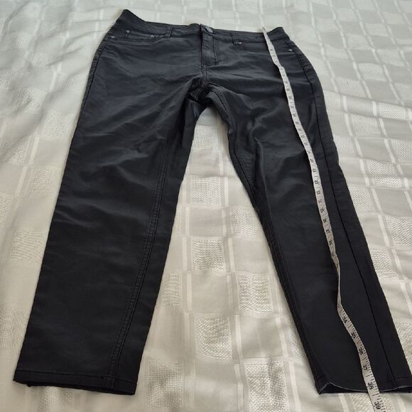 High Rise Black Jeans - Picture 9 of 16